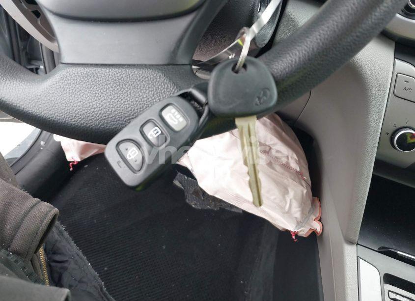 Photo 11 of 2017 Hyundai Elantra SE (VIN 5NPD84LF6HH167916)