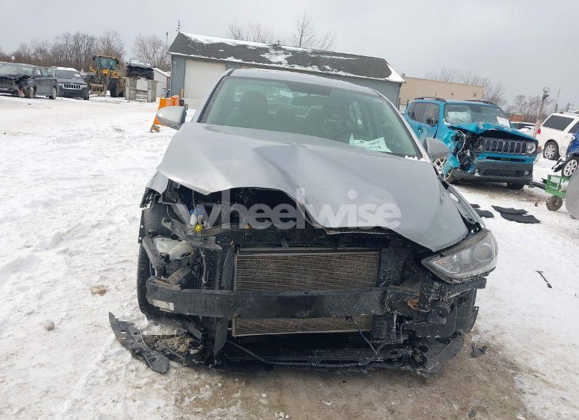 Photo 13 of 2017 Hyundai Elantra SE (VIN 5NPD84LF6HH167916)