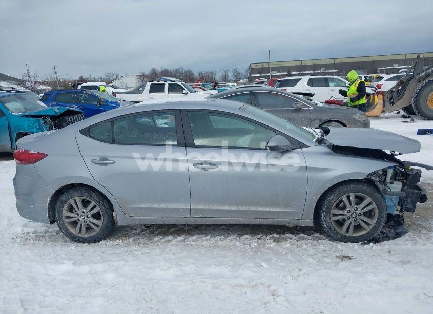 Photo 14 of 2017 Hyundai Elantra SE (VIN 5NPD84LF6HH167916)