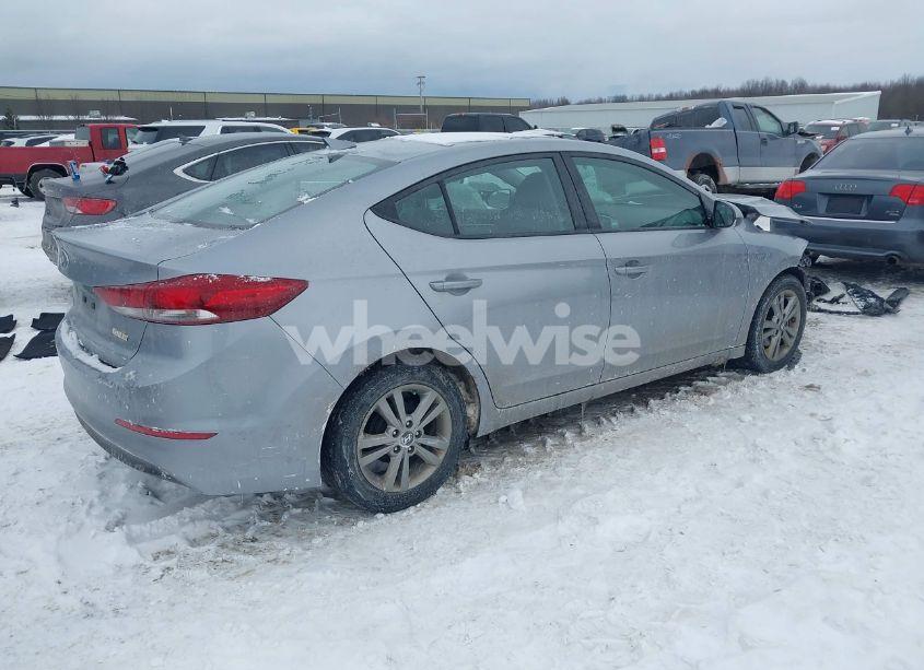 Photo 4 of 2017 Hyundai Elantra SE (VIN 5NPD84LF6HH167916)