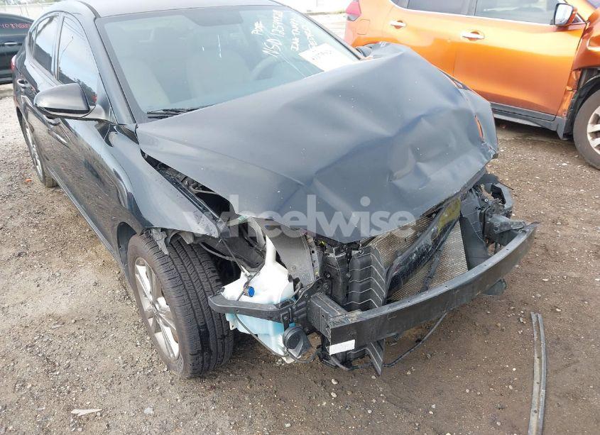 Photo 18 of 2017 Hyundai Elantra SE (VIN 5NPD84LF6HH189723)