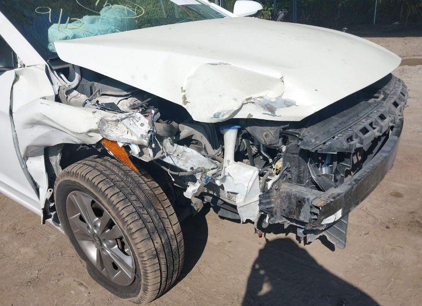 Photo 12 of 2018 Hyundai Elantra SEL (VIN 5NPD84LF6JH214108)