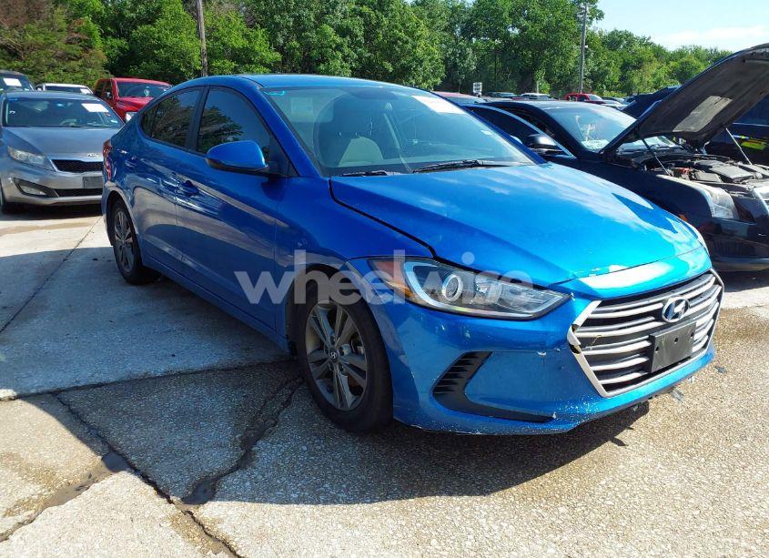 2018 Hyundai Elantra SEL (VIN 5NPD84LF6JH214562) main photo
