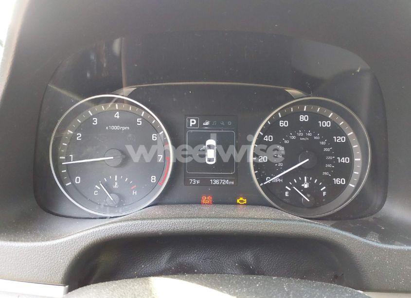 Photo 7 of 2018 Hyundai Elantra SEL (VIN 5NPD84LF6JH214562)