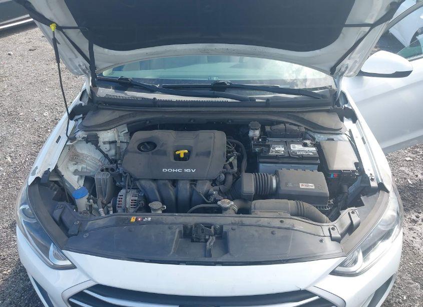 Photo 10 of 2018 Hyundai Elantra SEL (VIN 5NPD84LF6JH228011)