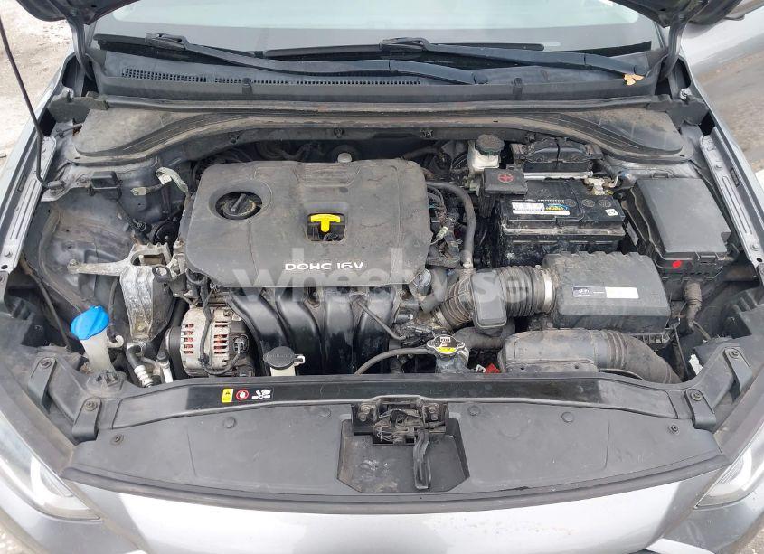 Photo 10 of 2018 Hyundai Elantra SEL (VIN 5NPD84LF6JH247903)