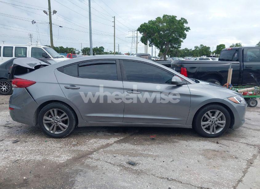 Photo 13 of 2018 Hyundai Elantra SEL (VIN 5NPD84LF6JH247903)