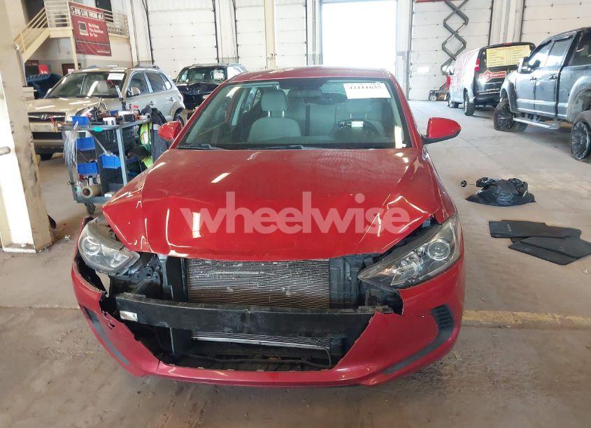 Photo 12 of 2018 Hyundai Elantra SEL (VIN 5NPD84LF6JH250834)