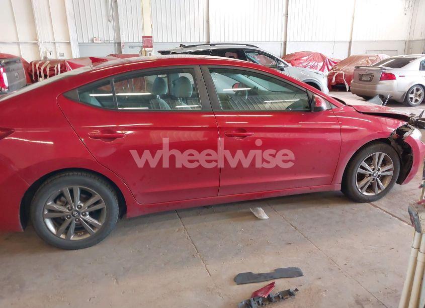 Photo 13 of 2018 Hyundai Elantra SEL (VIN 5NPD84LF6JH250834)