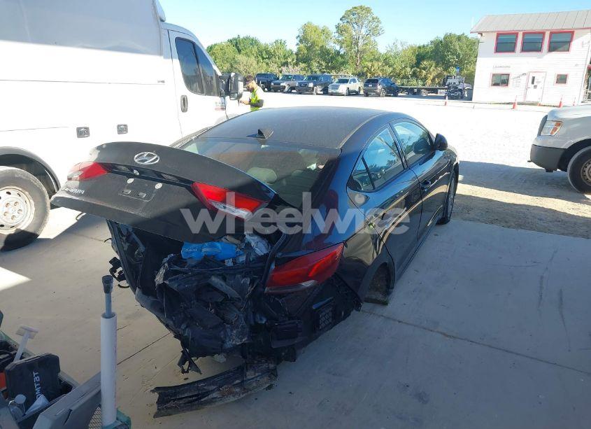 Photo 4 of 2018 Hyundai Elantra SEL (VIN 5NPD84LF6JH259744)