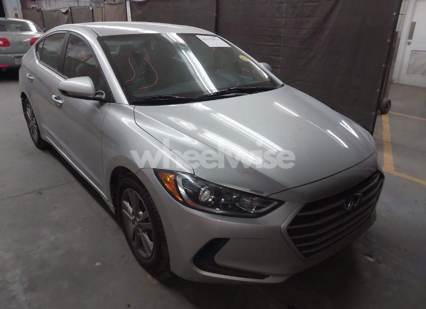 2018 Hyundai Elantra SEL (VIN 5NPD84LF6JH267181) main photo