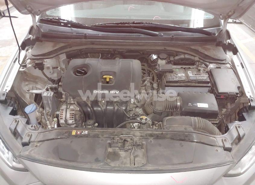 Photo 10 of 2018 Hyundai Elantra SEL (VIN 5NPD84LF6JH267181)