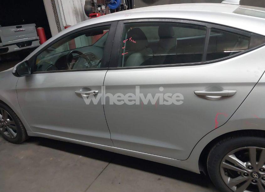 Photo 15 of 2018 Hyundai Elantra SEL (VIN 5NPD84LF6JH267181)