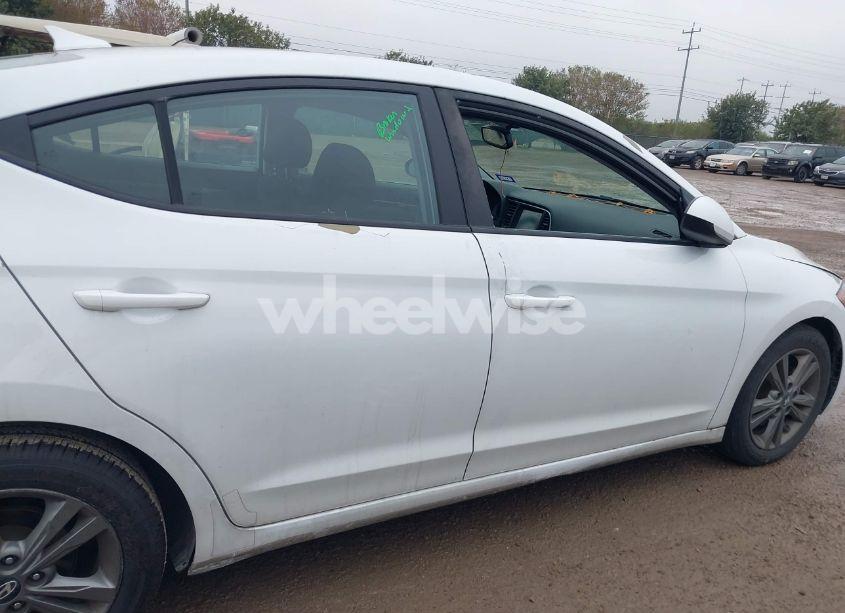 Photo 13 of 2018 Hyundai Elantra SEL (VIN 5NPD84LF6JH293537)