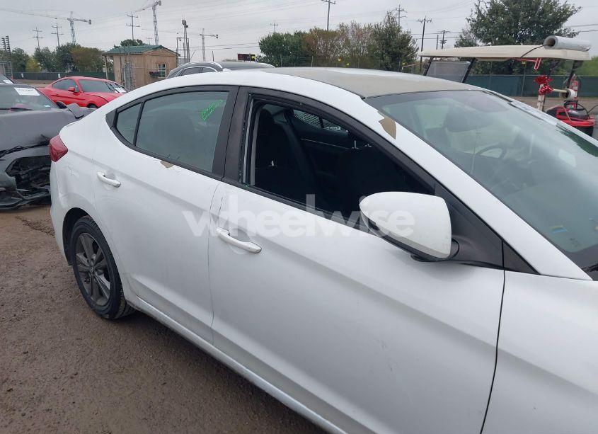 Photo 6 of 2018 Hyundai Elantra SEL (VIN 5NPD84LF6JH293537)