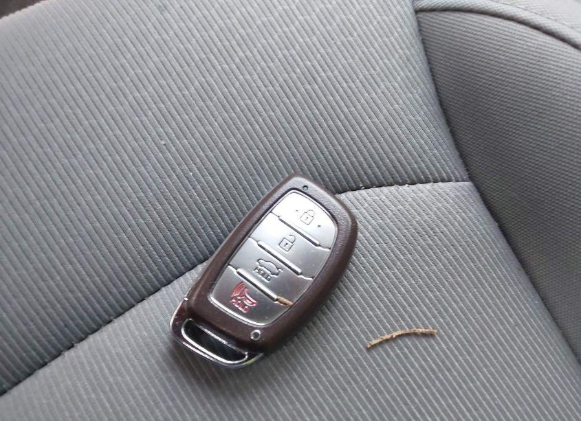 Photo 11 of 2018 Hyundai Elantra VALUE EDITION (VIN 5NPD84LF6JH300888)