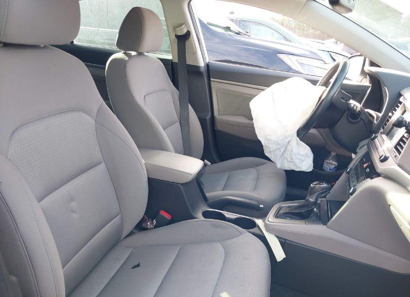Photo 5 of 2018 Hyundai Elantra VALUE EDITION (VIN 5NPD84LF6JH300888)