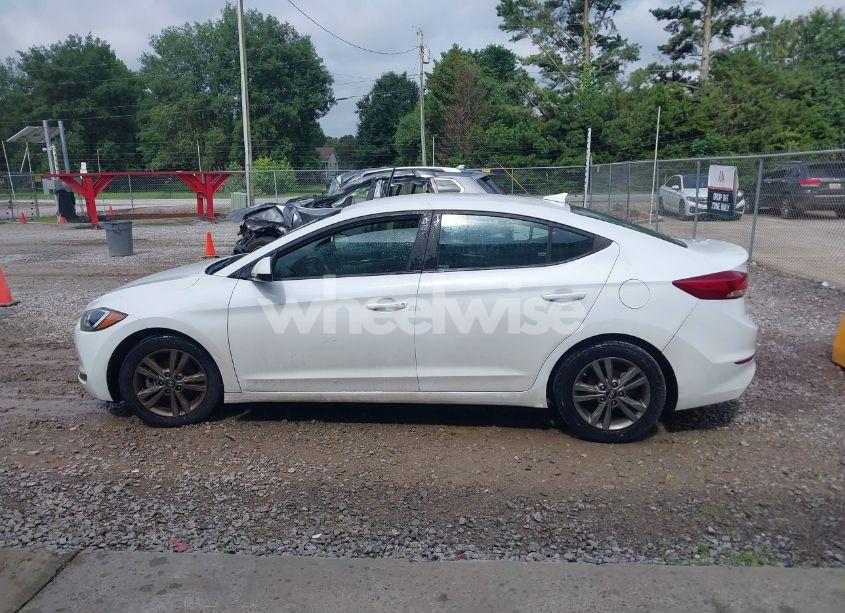 Photo 14 of 2018 Hyundai Elantra SEL (VIN 5NPD84LF6JH302155)