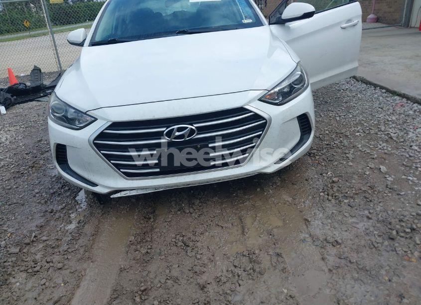 Photo 6 of 2018 Hyundai Elantra SEL (VIN 5NPD84LF6JH302155)