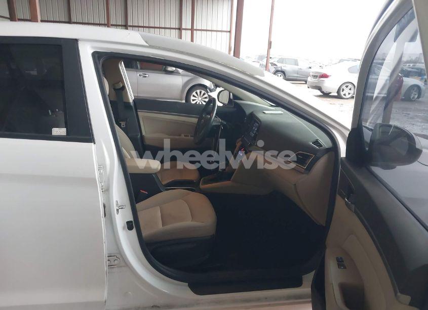 Photo 5 of 2018 Hyundai Elantra VALUE EDITION (VIN 5NPD84LF6JH317738)