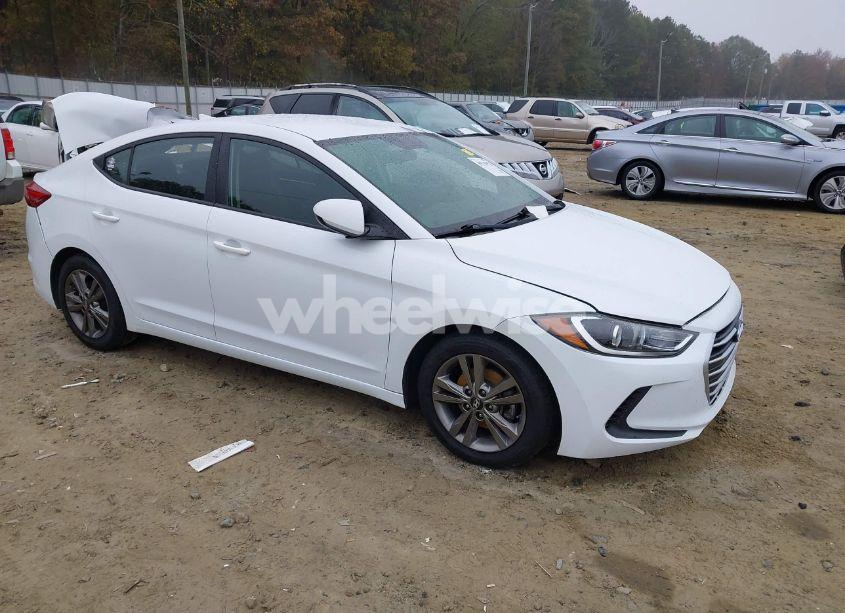 2018 Hyundai Elantra SEL (VIN 5NPD84LF6JH324821) main photo