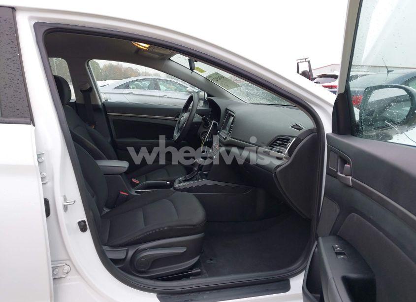 Photo 5 of 2018 Hyundai Elantra SEL (VIN 5NPD84LF6JH324821)