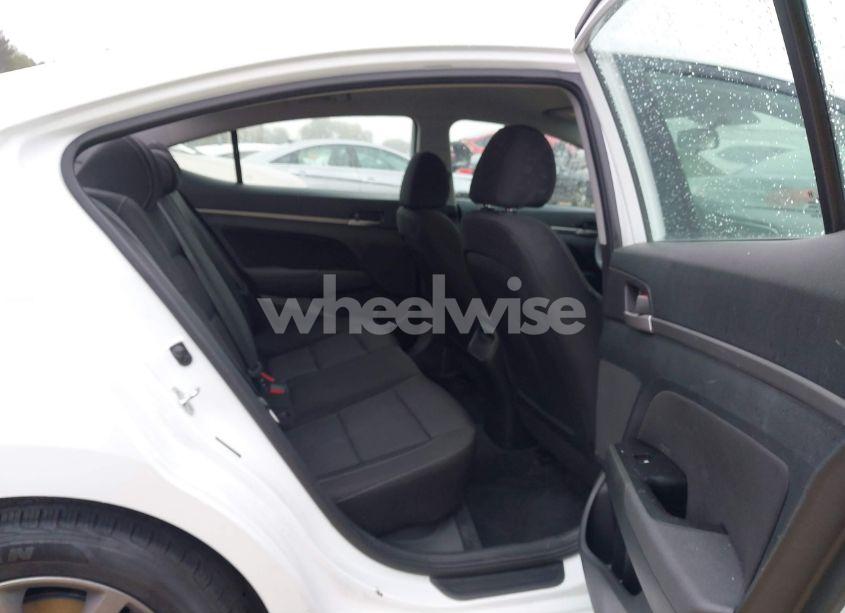 Photo 8 of 2018 Hyundai Elantra SEL (VIN 5NPD84LF6JH324821)