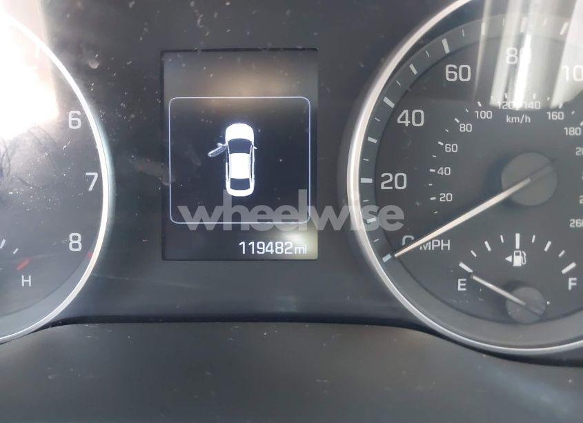 Photo 7 of 2018 Hyundai Elantra VALUE EDITION (VIN 5NPD84LF6JH334832)