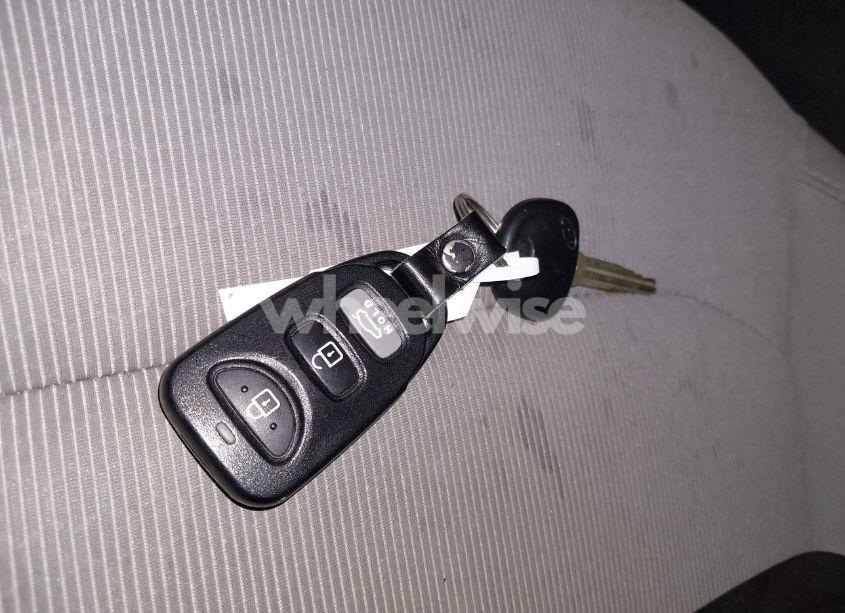 Photo 11 of 2018 Hyundai Elantra SEL (VIN 5NPD84LF6JH348407)