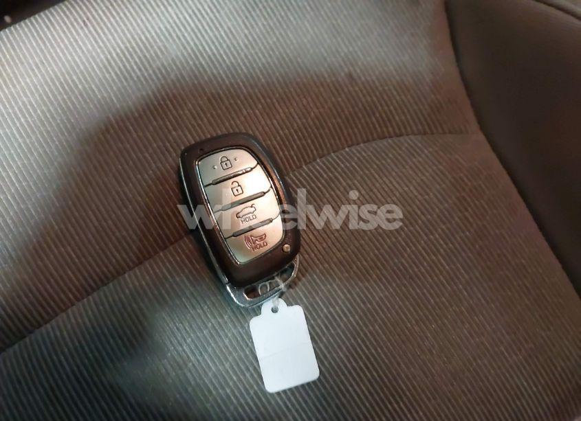 Photo 11 of 2018 Hyundai Elantra VALUE EDITION (VIN 5NPD84LF6JH352828)