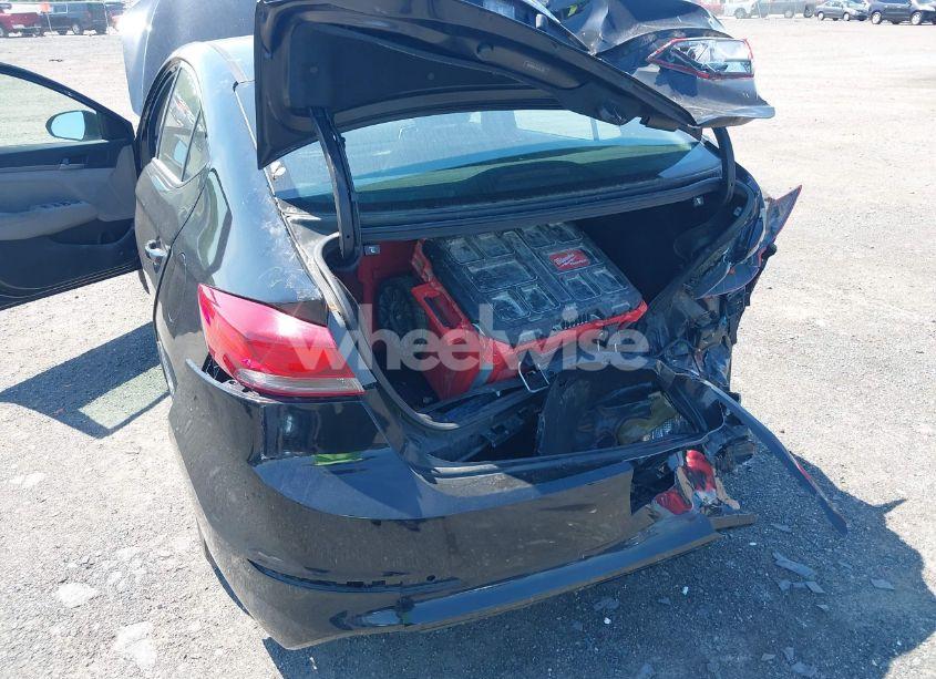 Photo 6 of 2018 Hyundai Elantra SEL (VIN 5NPD84LF6JH367510)