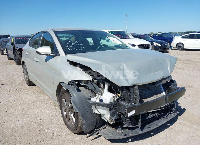 2018 Hyundai Elantra SEL (VIN 5NPD84LF6JH383402) main photo