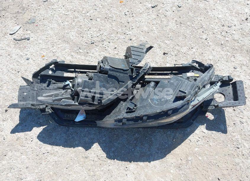 Photo 12 of 2018 Hyundai Elantra SEL (VIN 5NPD84LF6JH383402)