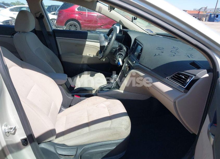 Photo 5 of 2018 Hyundai Elantra SEL (VIN 5NPD84LF6JH383402)