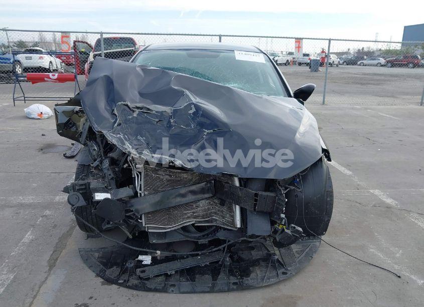 Photo 12 of 2018 Hyundai Elantra SEL (VIN 5NPD84LF6JH399258)