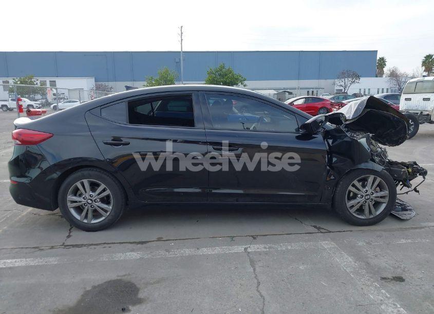 Photo 13 of 2018 Hyundai Elantra SEL (VIN 5NPD84LF6JH399258)