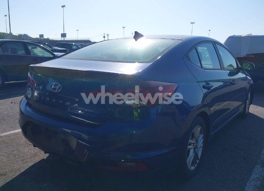 Photo 4 of 2019 Hyundai Elantra SEL (VIN 5NPD84LF6KH407067)