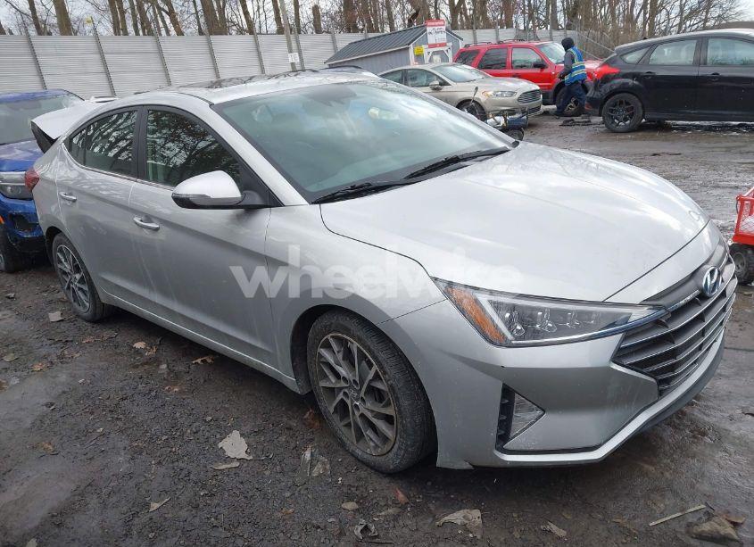 2019 Hyundai Elantra LIMITED (VIN 5NPD84LF6KH453451) main photo