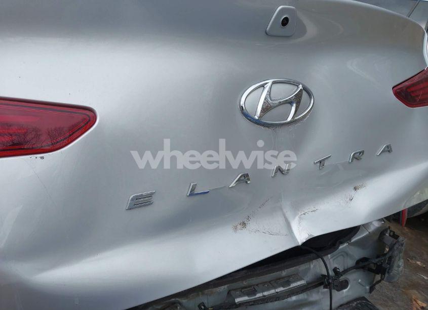 Photo 19 of 2019 Hyundai Elantra LIMITED (VIN 5NPD84LF6KH453451)