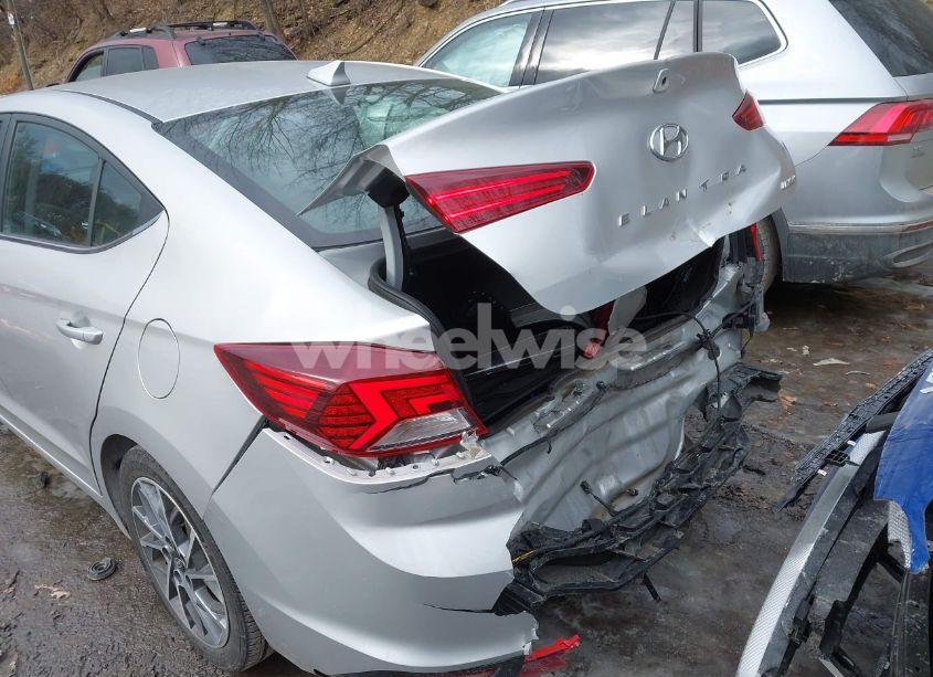 Photo 6 of 2019 Hyundai Elantra LIMITED (VIN 5NPD84LF6KH453451)