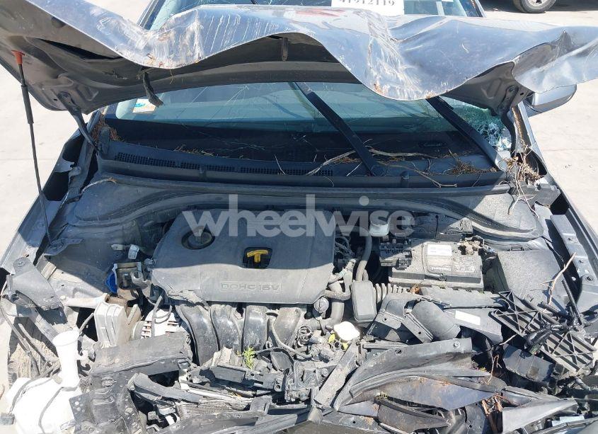 Photo 10 of 2019 Hyundai Elantra SEL (VIN 5NPD84LF6KH453627)