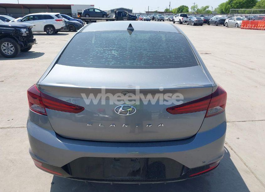 Photo 17 of 2019 Hyundai Elantra SEL (VIN 5NPD84LF6KH453627)