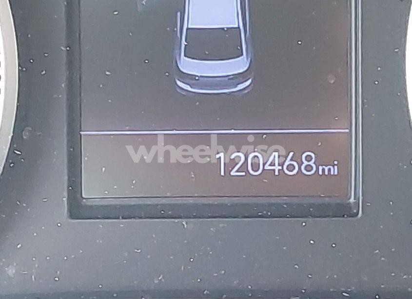 Photo 7 of 2019 Hyundai Elantra SEL (VIN 5NPD84LF6KH453627)