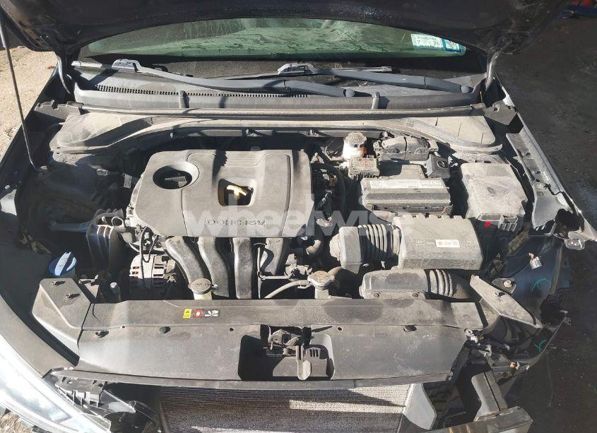 Photo 10 of 2019 Hyundai Elantra SEL (VIN 5NPD84LF6KH482108)