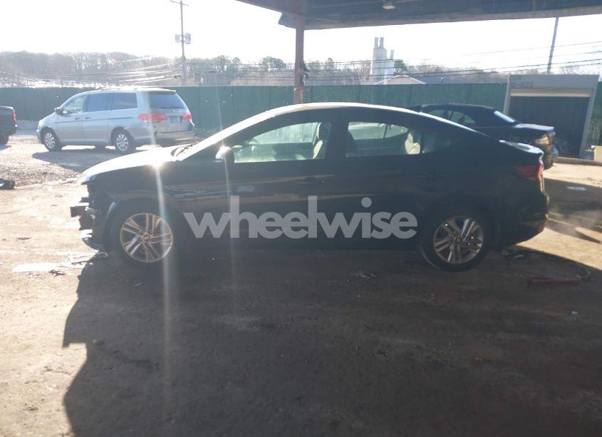 Photo 15 of 2019 Hyundai Elantra SEL (VIN 5NPD84LF6KH482108)