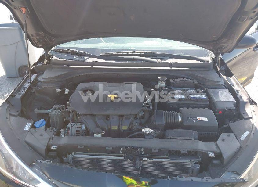 Photo 10 of 2019 Hyundai Elantra SEL (VIN 5NPD84LF6KH495005)