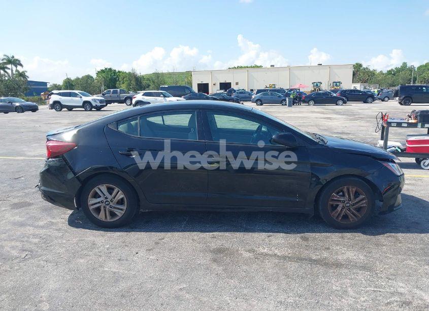 Photo 13 of 2019 Hyundai Elantra SEL (VIN 5NPD84LF6KH495005)