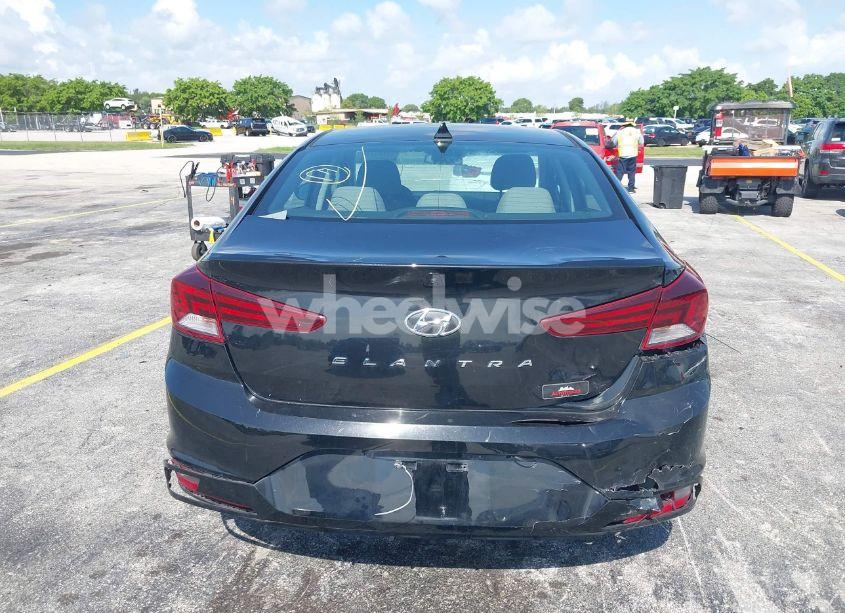 Photo 16 of 2019 Hyundai Elantra SEL (VIN 5NPD84LF6KH495005)