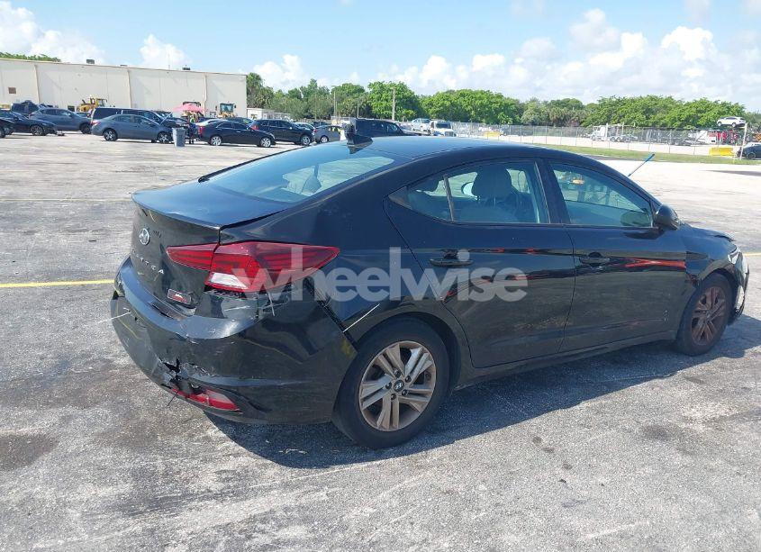 Photo 4 of 2019 Hyundai Elantra SEL (VIN 5NPD84LF6KH495005)