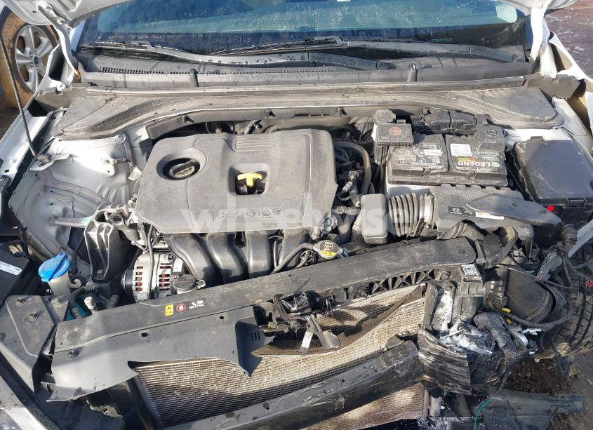 Photo 10 of 2019 Hyundai Elantra SEL (VIN 5NPD84LF6KH495702)